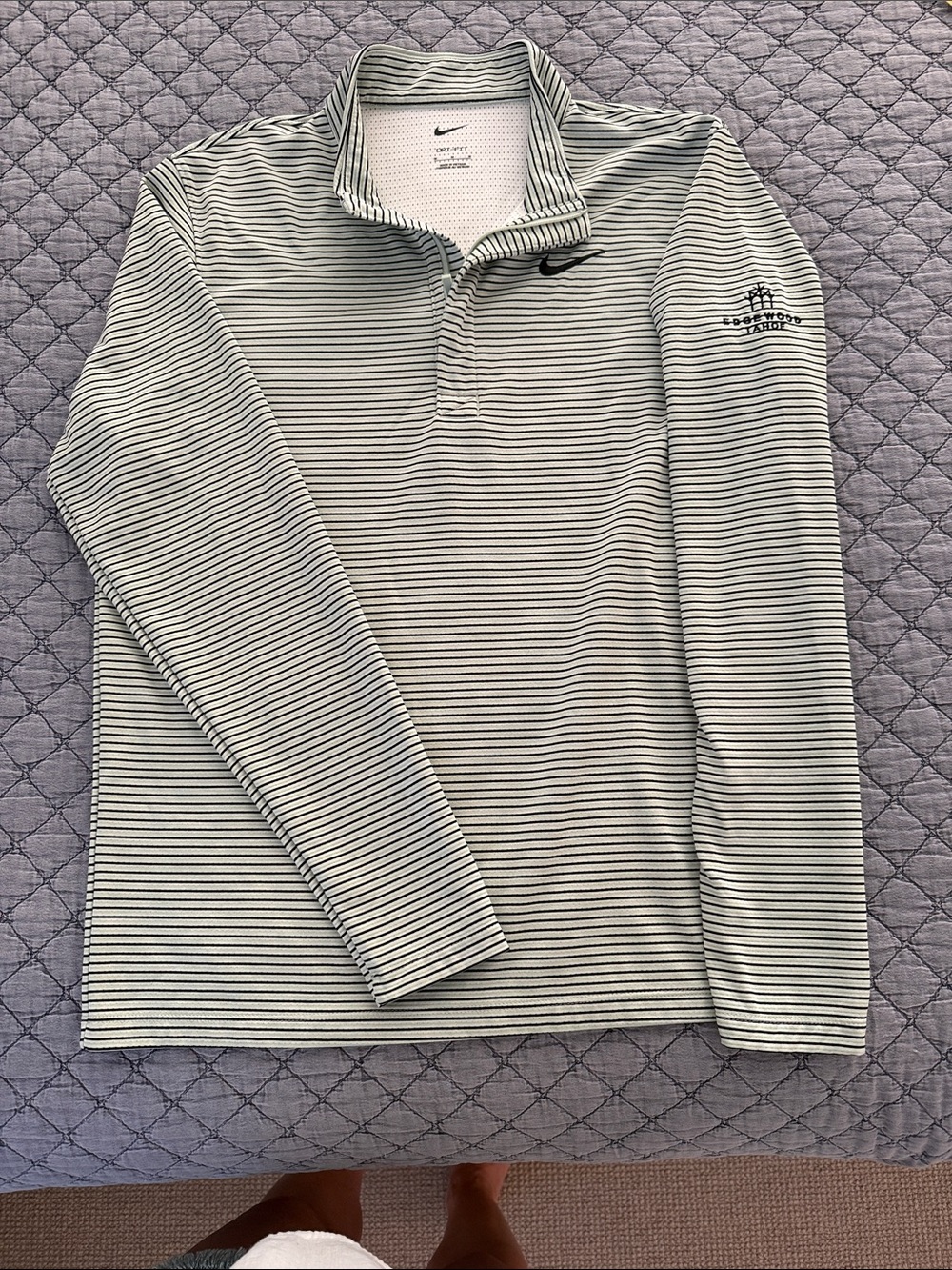 Nike Long-Sleeve Striped Quarter-Zip - White & Black